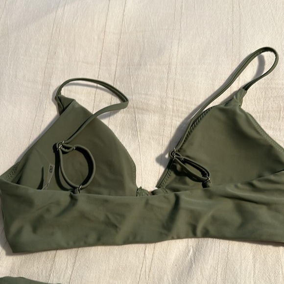 Berlook Bikini - Picture 7 of 8